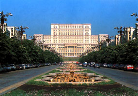 Parlament.jpg (27459 bytes)